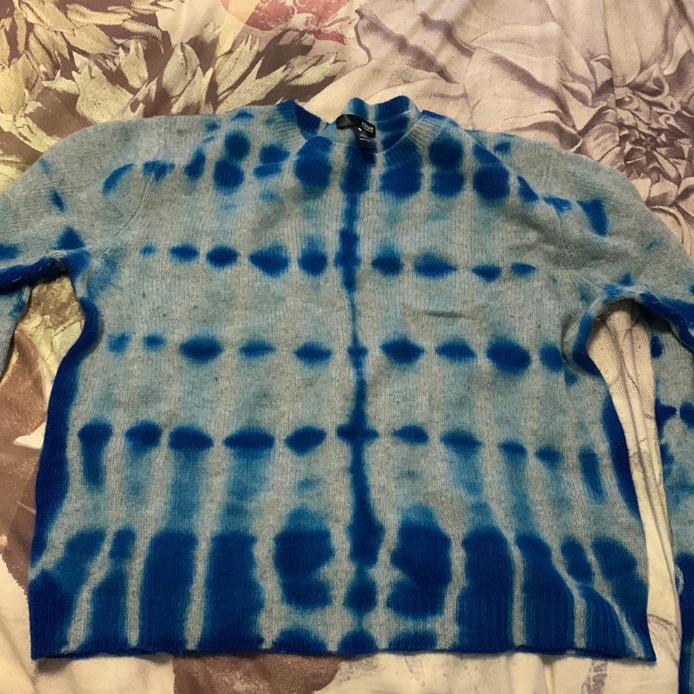 Blue tie dye cashmere sweater